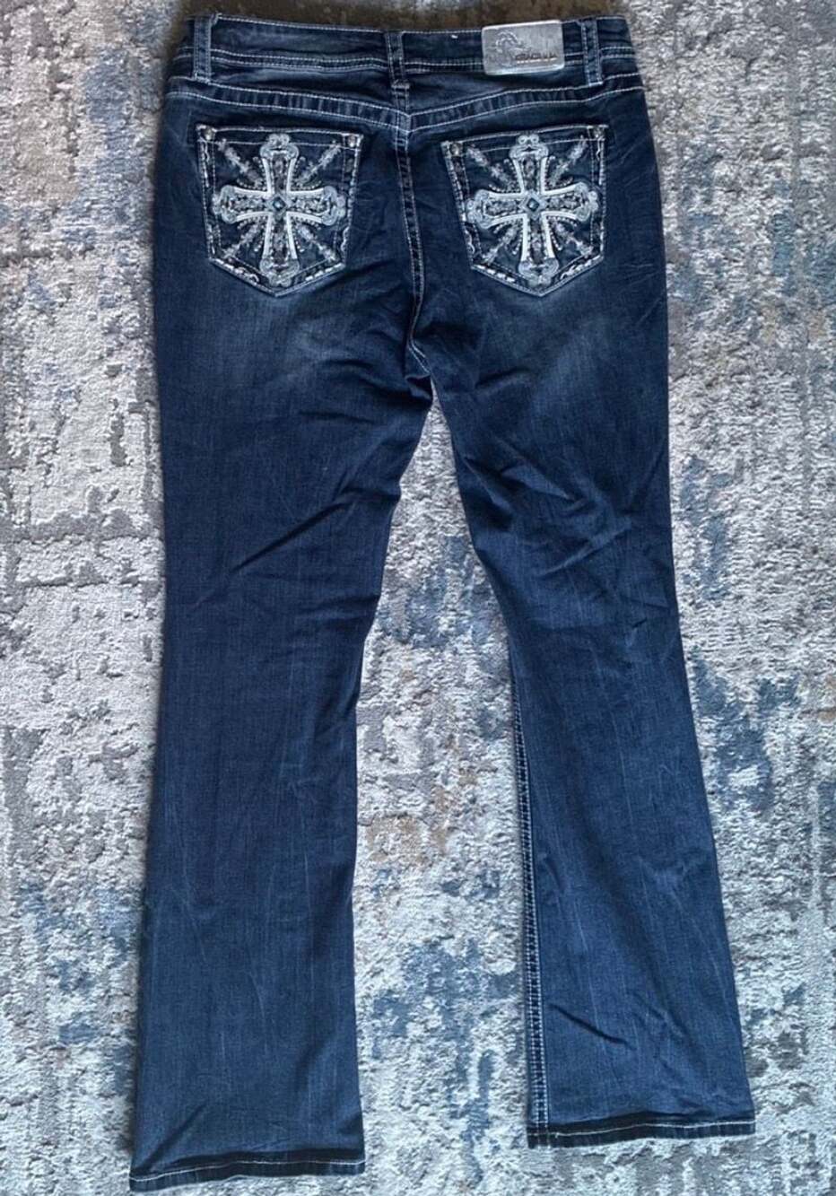 Grace in LA Easy Fit Jeans Size 32 Embroidered Cross Bootcut Dark Wash